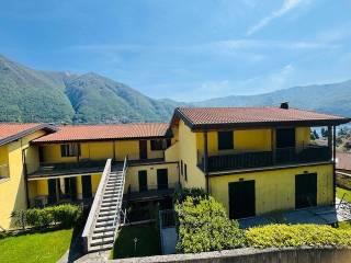Trilocale via delle Frazioni 22, Laglio