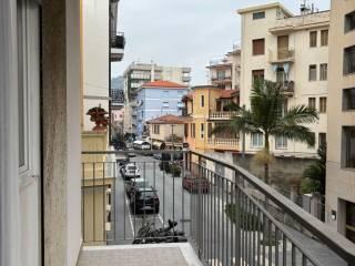 Trilocale via Cristoforo Colombo, Centro, Taggia — foto 15 di 19