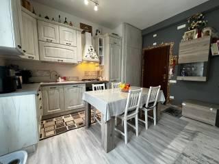 Trilocale ottimo stato, secondo piano, Ospedale - Villaggio Manenti, Reggio Emilia — foto 10 di 19