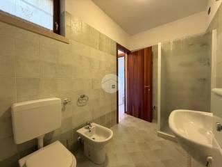 Bilocale via Giulio Cesare 2, Rivoltella, Desenzano del Garda — foto 8 di 12