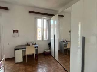 Trilocale via Cesare Betteloni 18, Borgo Venezia, Verona