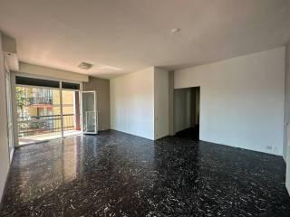 Quadrilocale via Angelo Cantoni 21, Centro, Arona — foto 11 di 31