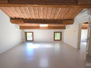 Villa bifamiliare via Giuseppe Garibaldi 16/B, Centro, San Pietro in Gu — foto 2 di 23