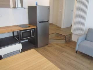 Bilocale via Vittorio Veneto, Centro, Lurate Caccivio — foto 14 di 20