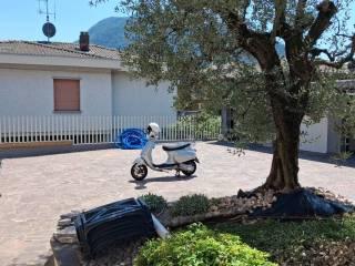Trilocale via Monsignor Signori, Centro, Albino — foto 5 di 16