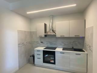Trilocale via Carlo Lugli 10, Ospedale, Carpi