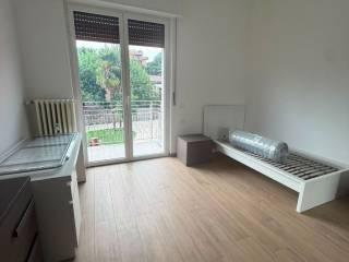 Stanza singola via Giovanni Battista Viotti 4, Monza — foto 5 di 13