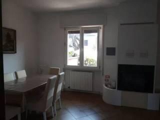 Villa unifamiliare via Zeri, Marina di Carrara, Carrara
