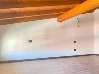 Quadrilocale via Scerè, Centro, Bosisio Parini — foto 43 di 48