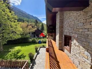 Villa unifamiliare Strada Grand Ru, 2/B, Centro, Courmayeur