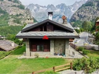 Villa unifamiliare Strada Grand Ru, 2/B, Centro, Courmayeur — foto 3 di 33