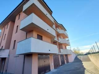 Bilocale buono stato, primo piano, Rovellasca — foto 5 di 45