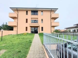 Bilocale buono stato, primo piano, Rovellasca — foto 6 di 45