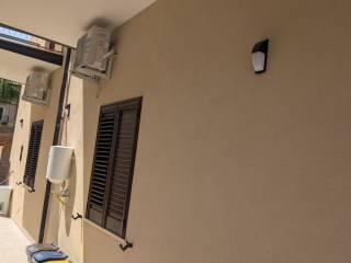 Bilocale via Tenente Carella 3, Roccella Ionica — foto 12 di 20