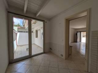 Villa bifamiliare via 1 Maggio, Giorgilorio, Surbo