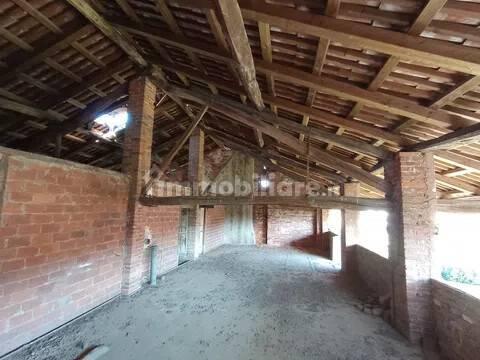 Cascina viale San Euseo, 2, Centro, Serravalle Sesia — foto 3 di 23