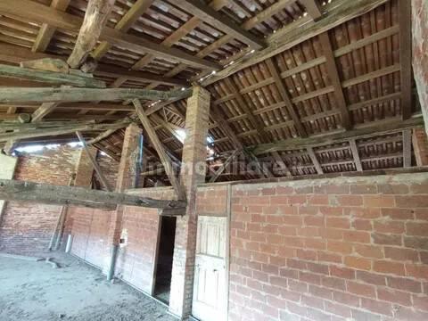 Cascina viale San Euseo, 2, Centro, Serravalle Sesia — foto 4 di 23