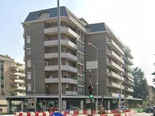 Bilocale via Carlo Carcano, Biumo Inferiore - Superiore, Varese