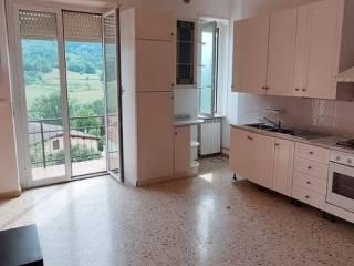 Quadrilocale buono stato, secondo piano, Alta Val Tidone — foto 2 di 7