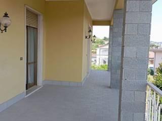 Appartamento buono stato, secondo piano, Trevozzo, Alta Val Tidone