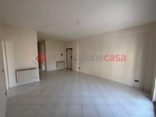 Trilocale via Antonio Meucci , 5, San Nicola la Strada — foto 9 di 30
