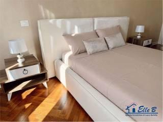 Appartamento ottimo stato, secondo piano, Centro, Gorizia — foto 3 di 18