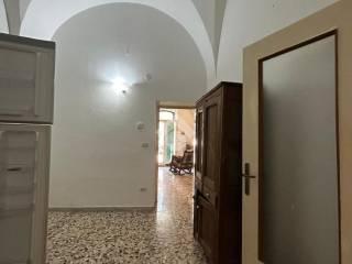 Terratetto plurifamiliare via C. Alberto 30, Centro, Carovigno — foto 2 di 15