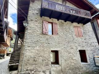Bilocale Località Buic 66, Centro, La Thuile — foto 2 di 4