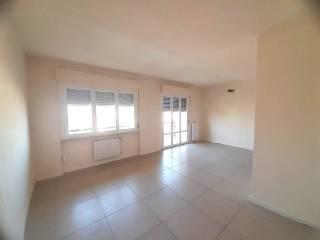 Appartamento buono stato, sesto piano, Cecina Centro, Cecina — foto 13 di 22