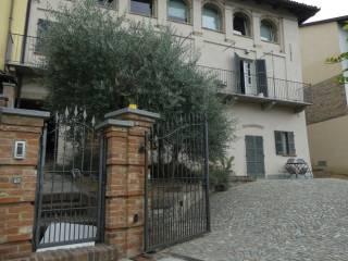Villa unifamiliare via Vittorio Emanuele, Centro, Castiglione Falletto — foto 15 di 27