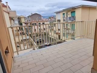 Quadrilocale ottimo stato, secondo piano, San Nicola la Strada — foto 4 di 4