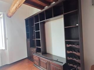 Bilocale buono stato, su più livelli, Centro Storico, Carpi