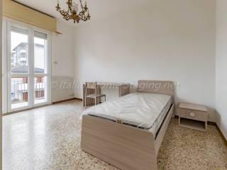 Stanza in affitto in appartamento Torretta, Martinetta, San Grato, Lodi — foto 6 di 10