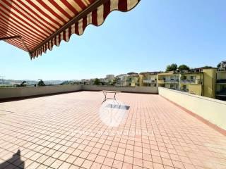 Appartamento via Marco Polo, Centro, Osimo — foto 8 di 32