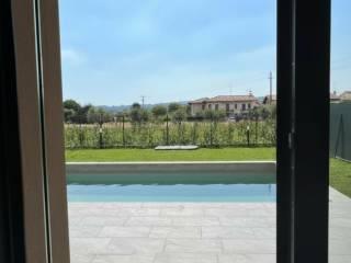 Villa unifamiliare via Case Sparse Serraglie 60, Pieve Vecchia, Villaggio Sanghen, Manerba del Garda — foto 31 di 45