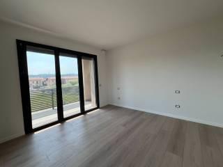 Villa unifamiliare via Case Sparse Serraglie 60, Pieve Vecchia, Villaggio Sanghen, Manerba del Garda — foto 40 di 45