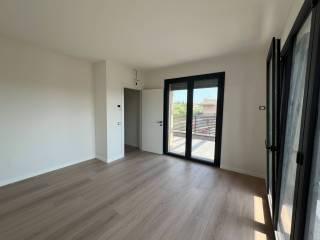 Villa unifamiliare via Case Sparse Serraglie 60, Pieve Vecchia, Villaggio Sanghen, Manerba del Garda — foto 10 di 45