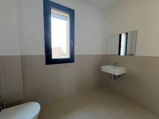 Villa unifamiliare via Case Sparse Serraglie 60, Pieve Vecchia, Villaggio Sanghen, Manerba del Garda — foto 13 di 45