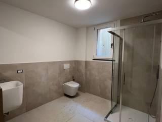 Villa unifamiliare via Case Sparse Serraglie 60, Pieve Vecchia, Villaggio Sanghen, Manerba del Garda — foto 19 di 45