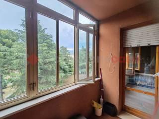 Trilocale quarto piano, Via Flaminia, Spoleto — foto 4 di 17