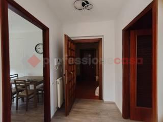 Trilocale quarto piano, Via Flaminia, Spoleto — foto 6 di 17