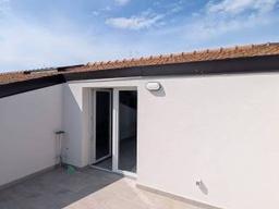 Trilocale via Antonio Graziosi 29, Centro, Loreto