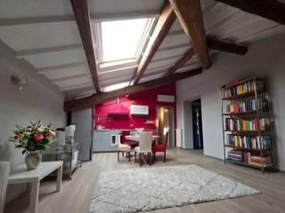 Mansarda ottimo stato, 68 m², Borgo Trento, Verona