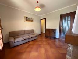 Bilocale buono stato, piano terra, Castell'Arquato