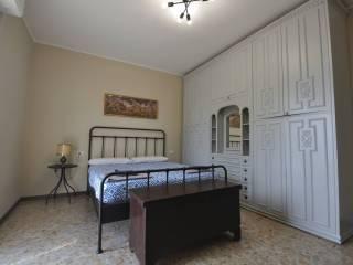 Trilocale via D. Alighieri 31, Solarolo, Manerba del Garda — foto 2 di 24