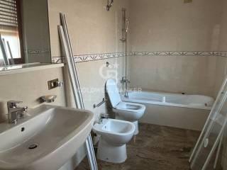 Appartamento via Ferdinando I D'aragona 36, Centro, Barletta — foto 2 di 26