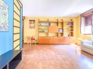 Bilocale via Vittorio Alfieri, Centro, Malnate — foto 17 di 18