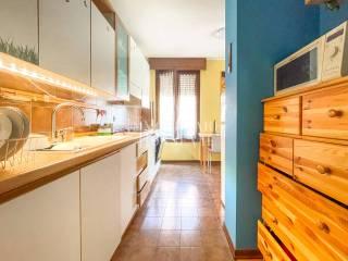 Bilocale via Vittorio Alfieri, Centro, Malnate — foto 10 di 18