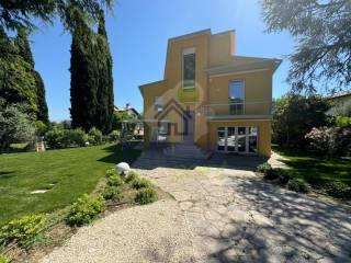 Quadrilocale ottimo stato, primo piano, Padenghe sul Garda — foto 7 di 9