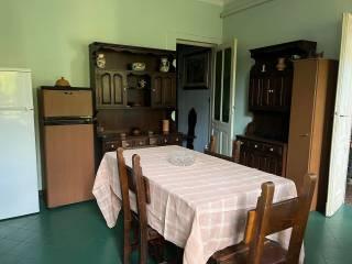 Terratetto unifamiliare via Vittorio Emanuele II 38, Castelnuovo Belbo — foto 2 di 12